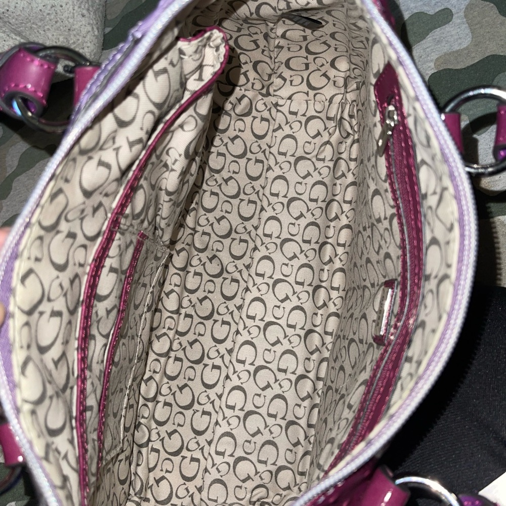 GUESS Women's Vintage Handbag - Black, Wine, Purple - Large G Logo - Picture 9 of 11